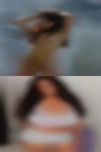 TN swingers club showing there pussy.
